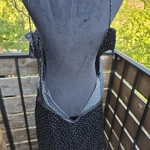 Zara Black and White Polkadot Crossover Dress With Spaghetti Straps - Picture 9 of 10